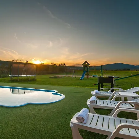 Holiday home Gorgeous In With Jacuzzi *
